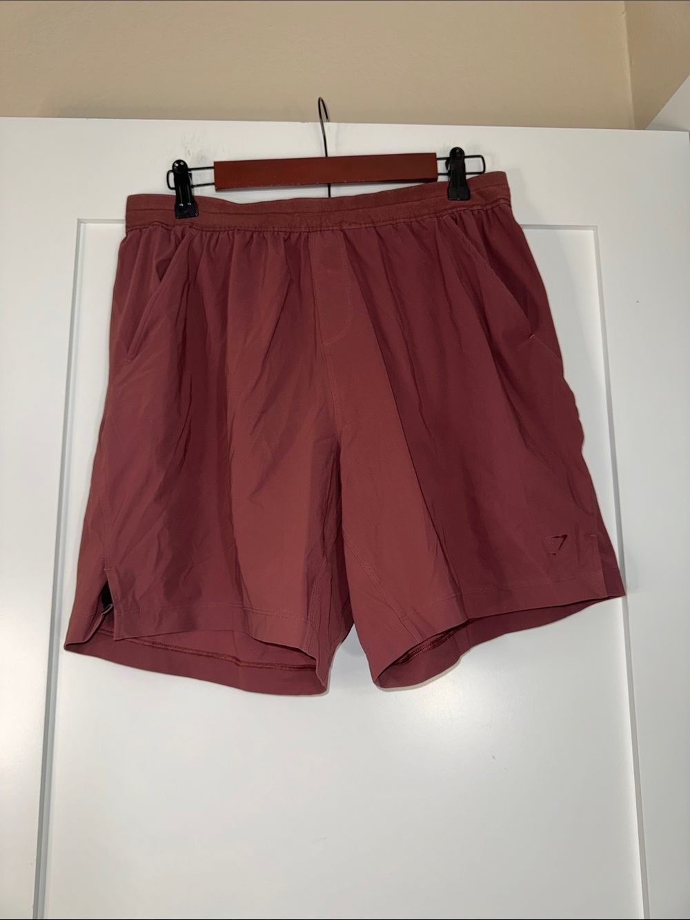 Gymshark Men's Athletic Shorts - Dusty Red maroon Sz XL atheleisure lightweight
